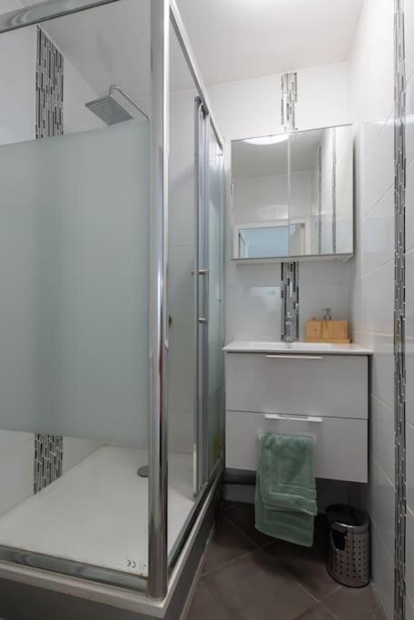 Appartement Renove Pour 6 Avec Parking Villeurbanne Exterior photo