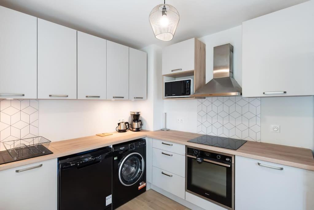 Appartement Renove Pour 6 Avec Parking Villeurbanne Exterior photo